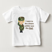 軍誇りを持ったまたは軍隊パパの息子 ベビーTシャツ (正面)