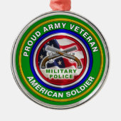 軍誇りを持った軍隊警察隊退役軍人クリスマス メタルオーナメント (正面)