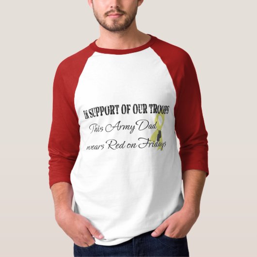 軍隊のパパの赤金曜日 Tシャツ (正面)