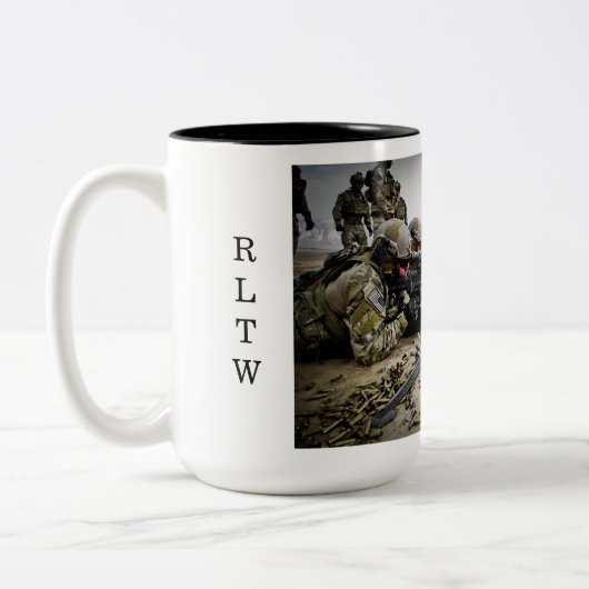 軍隊のレーンジャーは方法-ツートーンマグ--を導きます ツートーンマグカップ (左)