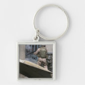 軍隊の巡査が海岸を廻る キーホルダー (正面)