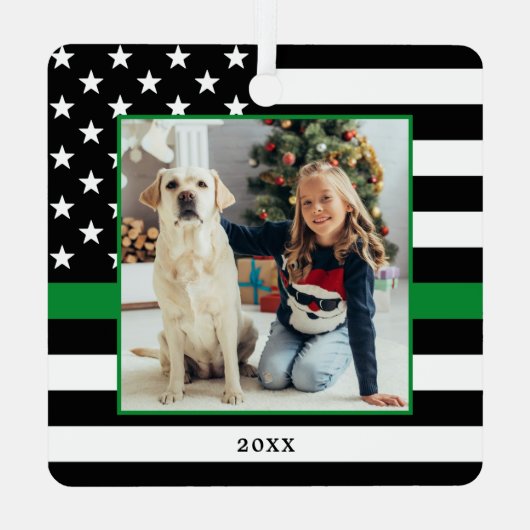 軍隊カスタムクリスマスフォト薄いグリーンライン メタルオーナメント (裏面)