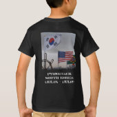 軍隊プラク、私の姉妹は、戦闘用ブーツを身に着けています Tシャツ (裏面)