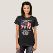 軍隊ママ私は私のヒーローのアメリカの軍隊を育てた Tシャツ (正面フル)