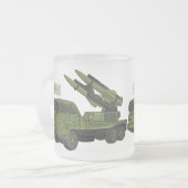 軍隊ミサイルトラック漫画イラストレーション フロストグラスマグカップ (正面左)
