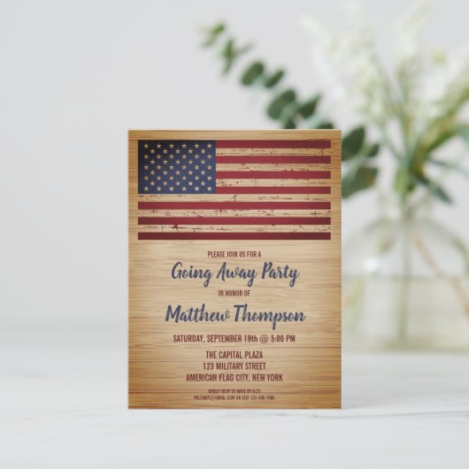 軍隊兵士が愛国的遠くになアメリカ国旗 案内ポストカード (スタンド正面)