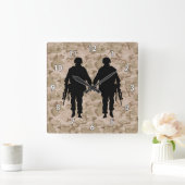 軍隊兵士/戦士シルエット付き迷彩柄 スクエア壁時計 (ホーム)