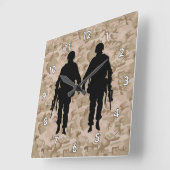 軍隊兵士/戦士シルエット付き迷彩柄 スクエア壁時計 (傾斜)