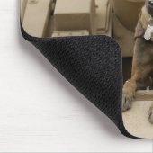 軍隊犬がM2A3に座る マウスパッド (コーナー)