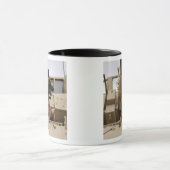 軍隊犬がM2A3に座る マグカップ (中央)