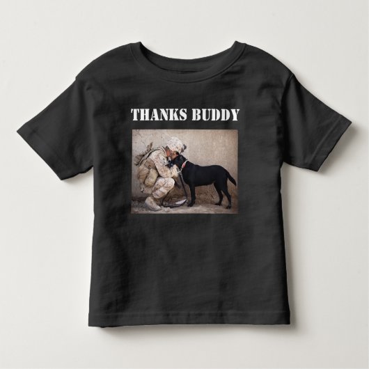 軍隊犬と疲れ果てた兵士 トドラーTシャツ (正面)