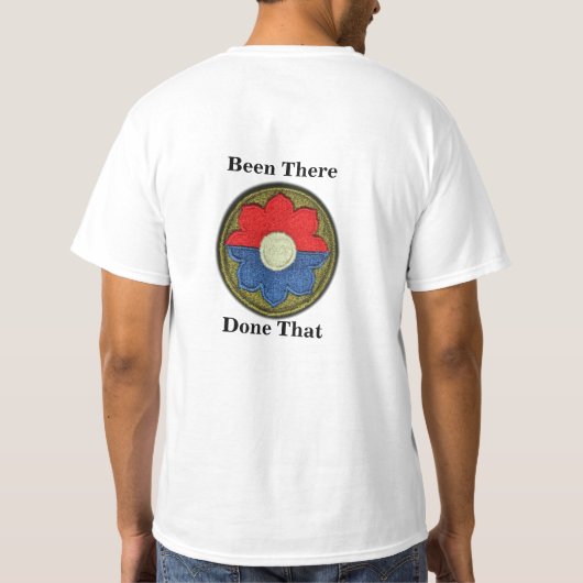 軍隊第9 IDの歩兵部隊の退役軍人の獣医 Tシャツ (裏面)
