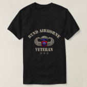 軍隊誇りを持った米国陸軍第82空挺師団の獣医 Tシャツ (デザイン正面)