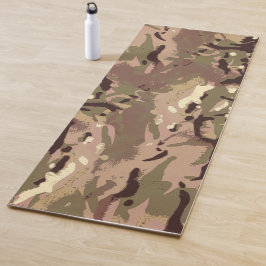 軍隊迷彩陸軍グリーン迷彩柄パターン。 ヨガマット