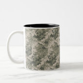 軍隊ACU Camoflaugeのコーヒー・マグのコップ ツートーンマグカップ (左)