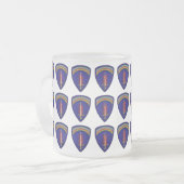 軍隊USAREURヨーロッパパッチはマグを診察します フロストグラスマグカップ (正面左)