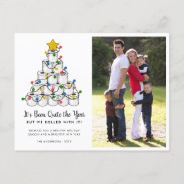 転がりながら作ったトイレットペーパーのクリスマスツリーの写真 シーズンポストカード