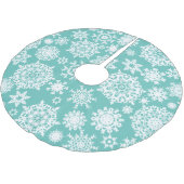 軽いティール（緑がかった色）クリスマススノーフレークパターンツリースカート ブラッシュドポリエステルツリースカート (アングル)