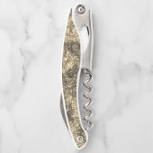 軽く斑点の多いカーキに傷を付ける ソムリエナイフ (裏面)