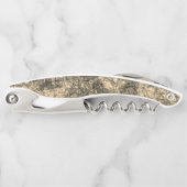 軽く斑点の多いカーキに傷を付ける ソムリエナイフ (正面)