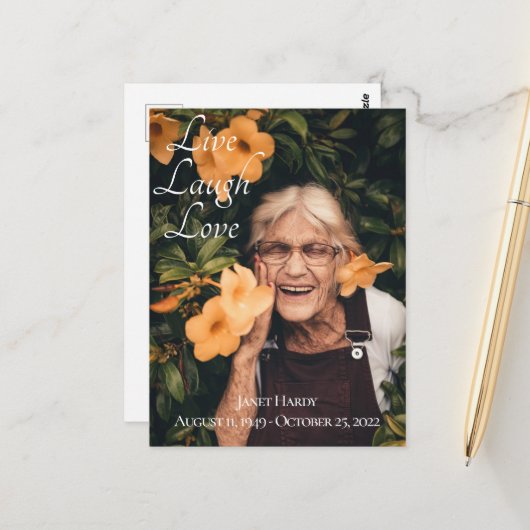 軽やかな葬儀用ポストカード - 「生きた 笑った 愛した」 ポストカード (正面/裏面インサイチュ)