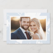 軽モダンい青の汚れたブラシストロ結婚ック写真 サンキューカード (裏面)