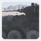 軽装甲車が発砲する スクエアシール (正面)