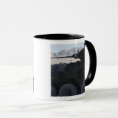 軽装甲車が発砲する マグカップ (正面右)