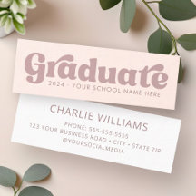 軽赤面ピンクのレトロな大学院生の卒業