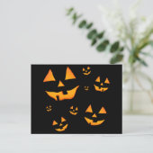 輝くジャック・オ・ランタン　顔　ハロウィン　デザイン ポストカード (スタンド正面)