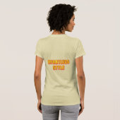 輝くビビットな文字で「Effortless Style」 Tシャツ (裏面フル)