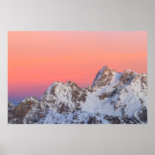 輝く夕焼け空と雪の山々 ポスター (正面)
