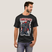 輝く目で手を伸ばす不気味なゾンビ Tシャツ (正面フル)