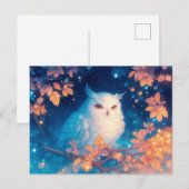 輝く秋の森に佇む壮麗な白いフクロウ ポストカード (正面/裏面)