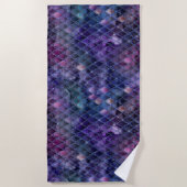 輝く紫とグリッターグラデーション・ドラゴンはかりで測 ビーチタオル (正面)