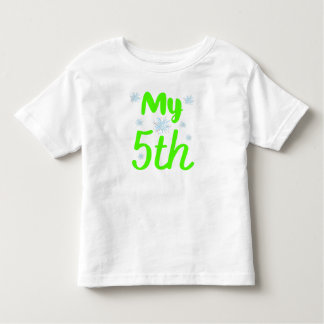 輝く緑色 私の５歳の５年目の誕生日 トドラーTシャツ