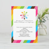 輝く虹色のストライプおむつピン ベビーシャワー 招待状 (スタンド正面)