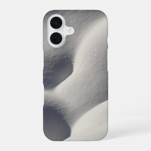 輝く雪の盛り上がり 抽象的な自然 iPhone 16ケース (裏面)