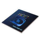 輝く青いハヌカのメノラ タイル (側面)