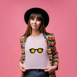 輝け！ライトを浴びて女王になれ Tシャツ