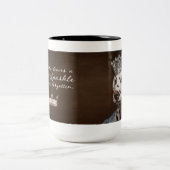 輝離れくダルマ人の跡 ツートーンマグカップ (中央)