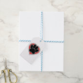 輪郭の付いた赤いハートの犬の足 ギフトタグ (より糸付き)