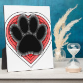 輪郭の付いた赤いハートの犬の足 フォトプラーク (側面)
