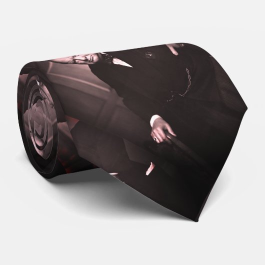 轟音の獅子(1941年) ネクタイ (ロール)