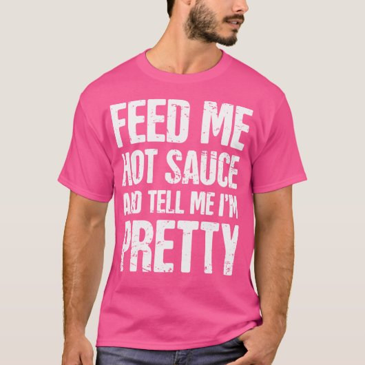 辛い食べ物ペッパーかわいらしソおもしろいース Tシャツ (正面)