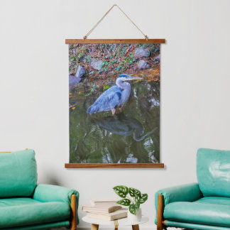 辛抱強く待っている 吊り下げ型タペストリー