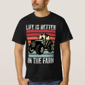 農場で暮らす方がいい - 農業愛好家 Tシャツ (正面)