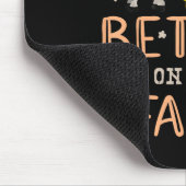 農場で生活がより良い可愛い動物の農家遠く マウスパッド (コーナー)