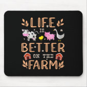 農場で生活がより良い可愛い動物の農家遠く マウスパッド (正面)