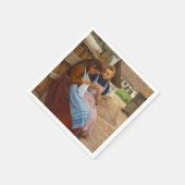 農場に座って針仕事をしている二人の女の子 スタンダードカクテルナプキン (角)